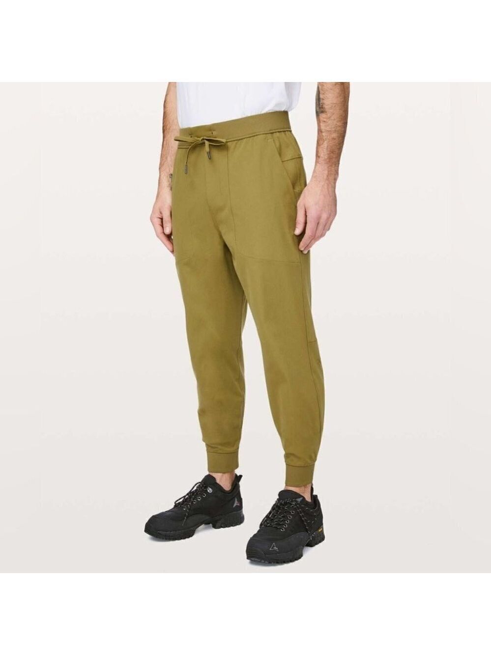 Lululemon ABC Jogger Commuter Pants in Warpstreme Mossy Green Size S